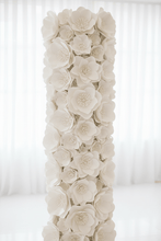 Load image into Gallery viewer, White Flowers on Wedding Pillar
