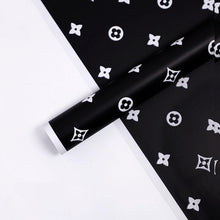 Load image into Gallery viewer, Premium 58cm waterproof wrapping paper protecting fresh flower bouquet