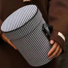 Load image into Gallery viewer, baby-shower-birthday-mother&#39;s-day-flower-boxes-gifts
